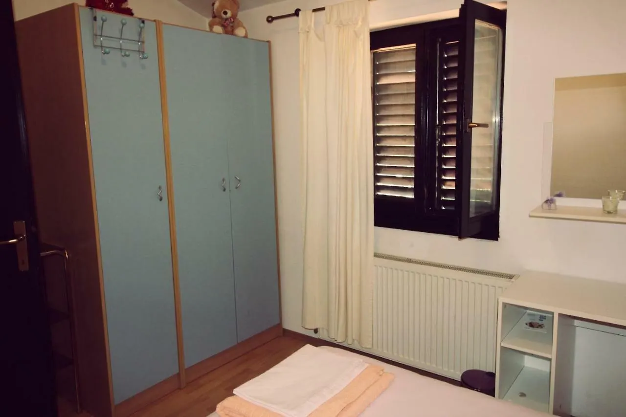 Apartment Apartman Dijana Banjole Croatia